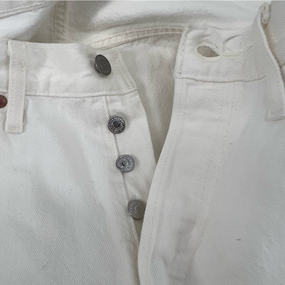 Levi’s 501 White Rough Hem Button Fly Jeans Size 30 Short Women’s - Picture 5 of 5